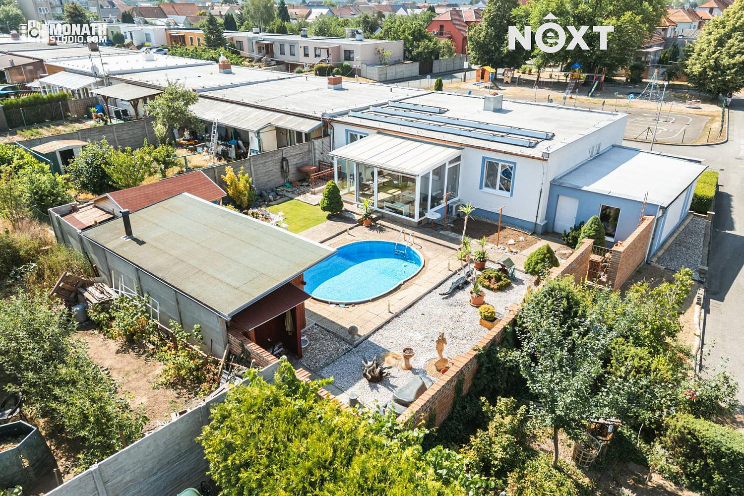 Prodej domu 196 m² s pozemkem 592 m²