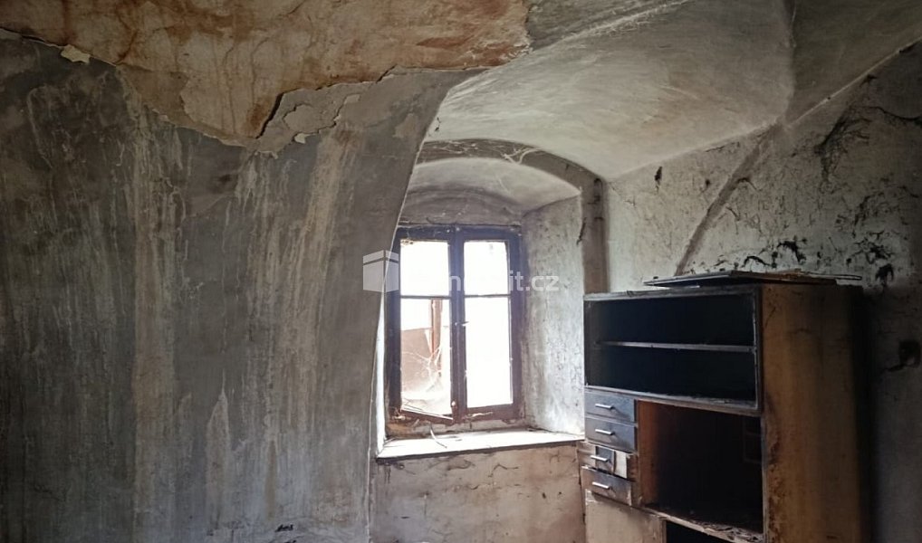 Prodej stavebního pozemku 837 m², Bernartice – náhled fotky 4
