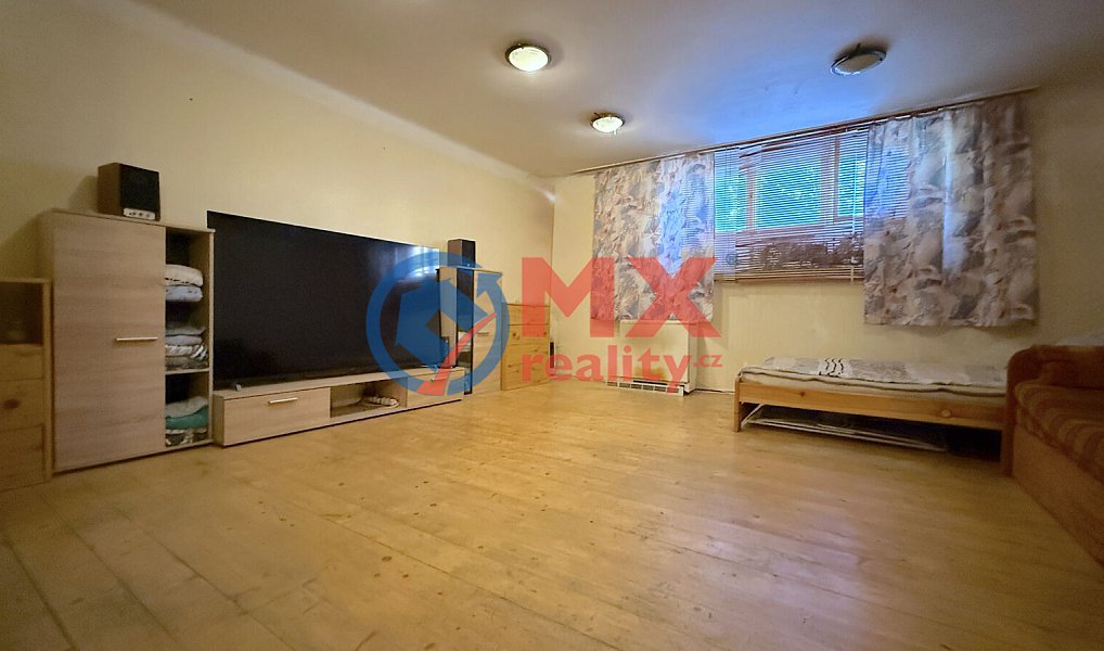 Prodej bytu 1+1 38 m², Praha – náhled fotky 2