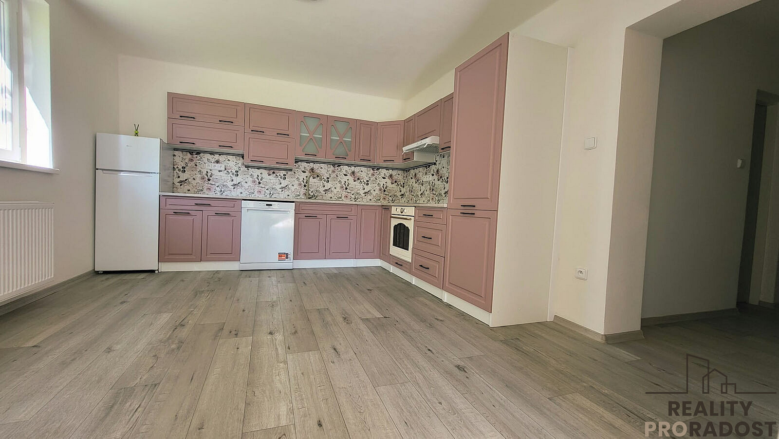 Pronájem bytu 2+1 60 m² – fotografie 3