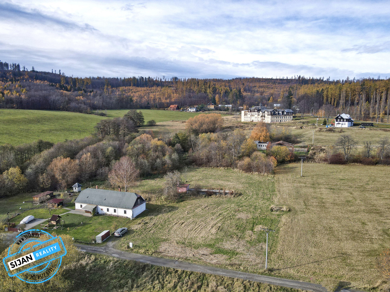 Prodej stavebního pozemku 1 792 m²