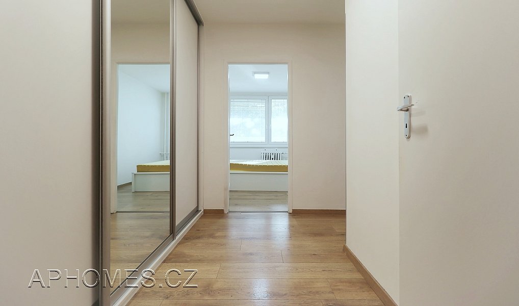 Pronájem bytu 2+kk 40 m², Praha – náhled fotky 6
