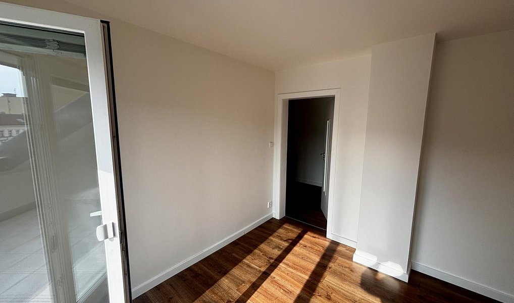 Pronájem bytu 3+kk 76 m², Praha – náhled fotky 6