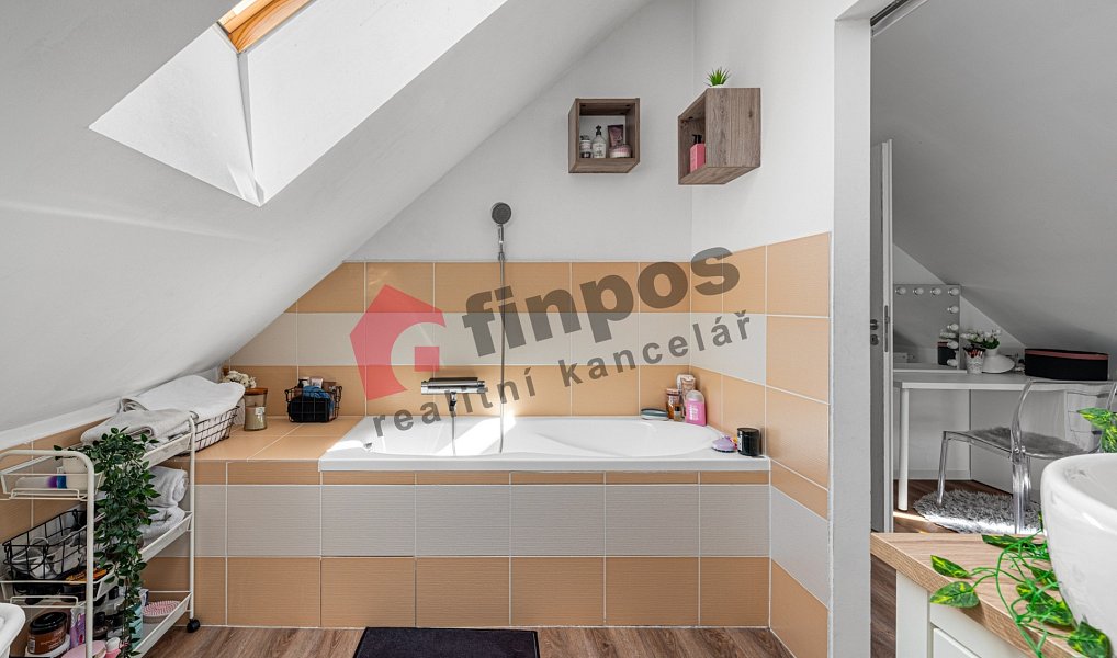 Prodej domu 192 m² s pozemkem 420 m², Zbraslavice – náhled fotky 20
