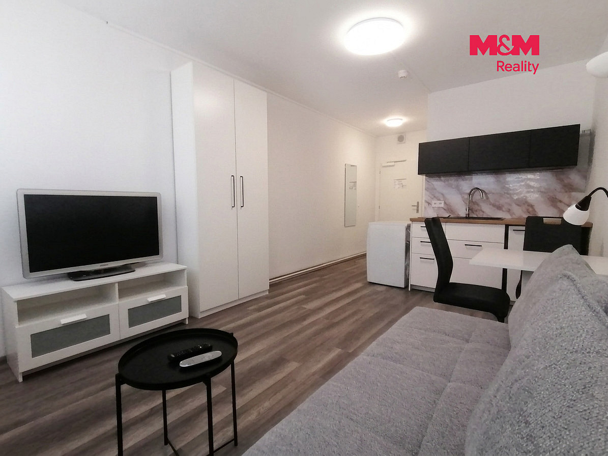 Pronájem bytu 1+kk 25 m² — photo 2