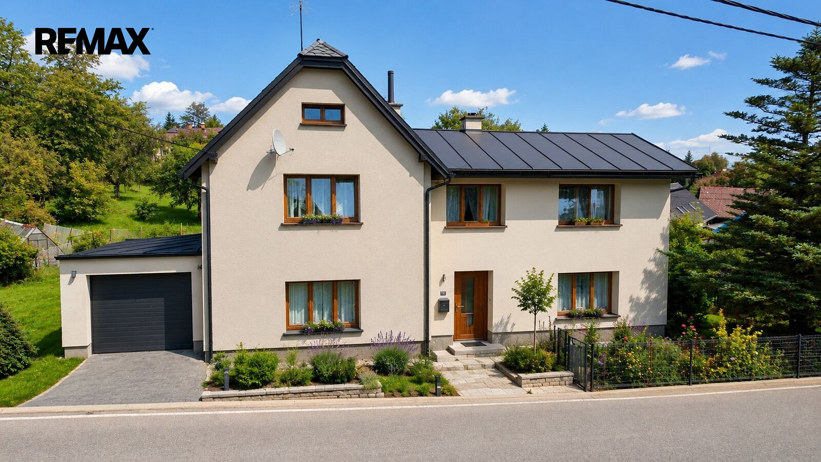 Prodej domu 240 m² s pozemkem 517 m² – fotografie 3