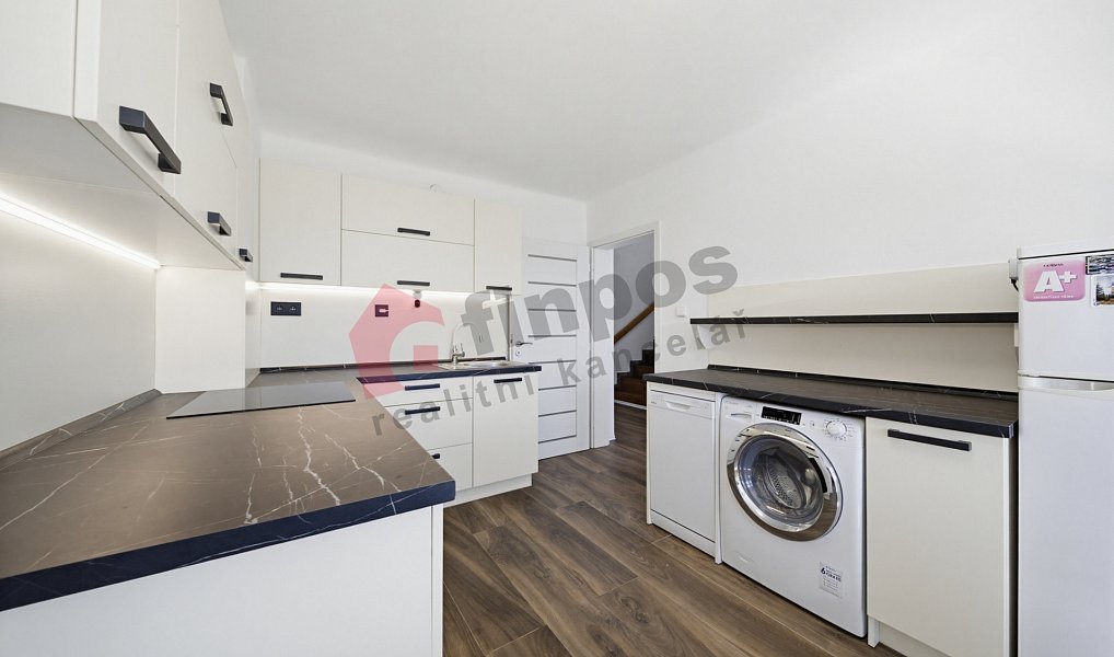 Prodej domu 197 m² s pozemkem 283 m², Stožec – náhled fotky 3