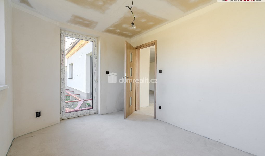 Prodej domu 460 m² s pozemkem 225 m², Vědomice – náhled fotky 18
