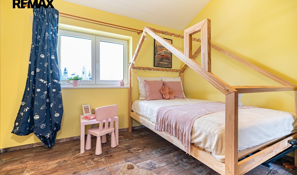 Prodej domu 239 m² s pozemkem 1 199 m², Květnice – náhled fotky 8