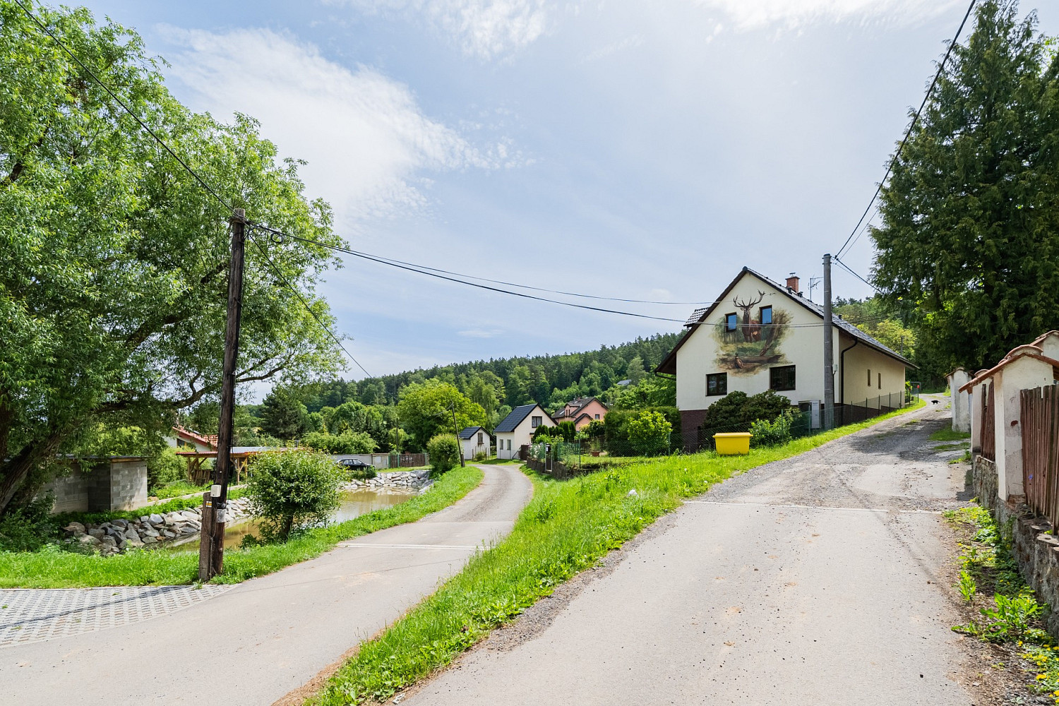 Prodej stavebního pozemku 1 557 m² – pohled 4