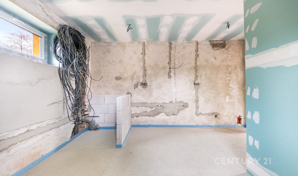 Prodej domu 190 m² s pozemkem 2 664 m², Bulovka – náhled fotky 10