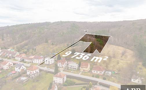 Prodej pozemku 9 736 m², Záhorovice, okres Uherské Hradiště