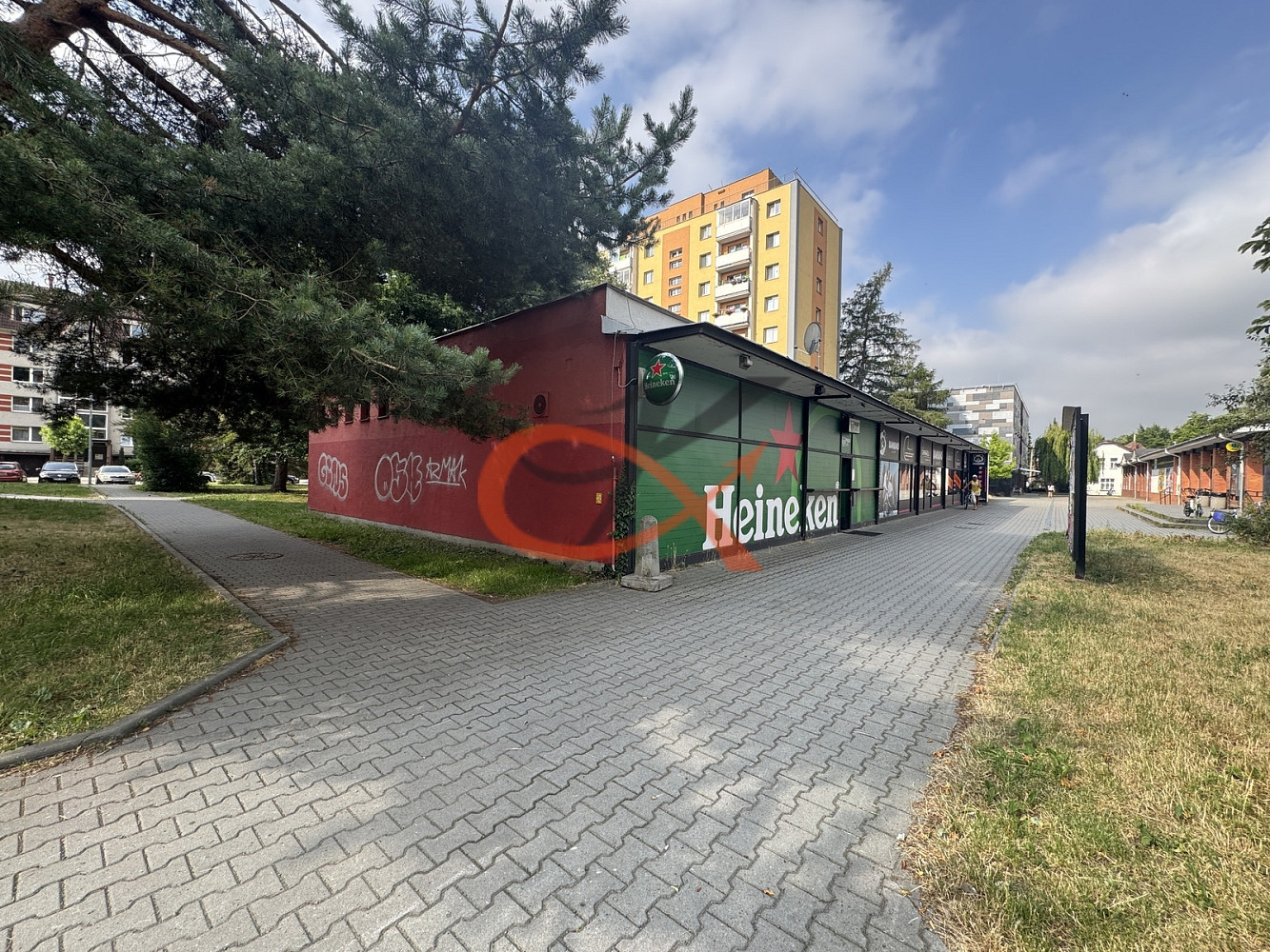 Pronájem obchodních prostor 140 m² — photo 2