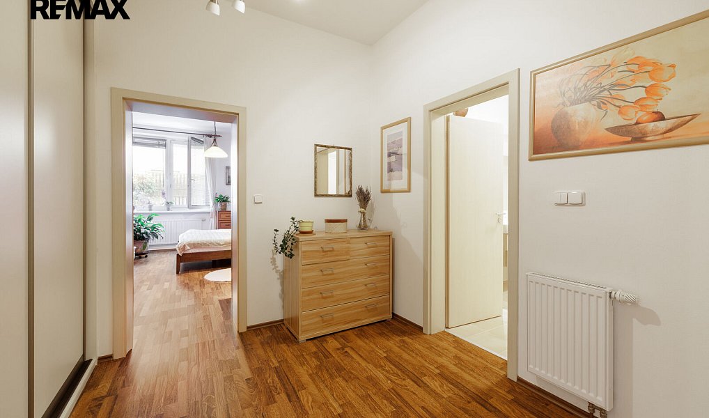 Prodej bytu 2+1 86 m², Praha – náhled fotky 9