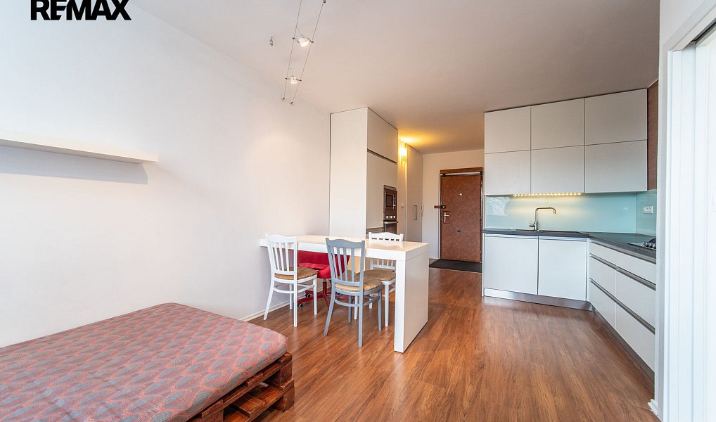 Pronájem bytu 2+kk 46 m², Praha – náhled fotky 4