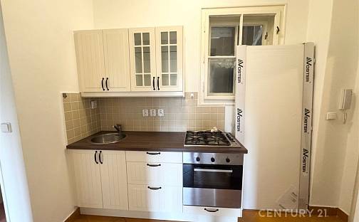 Pronájem bytu 2+kk 45 m², Za poštou, Praha 10 - Strašnice, okres Praha