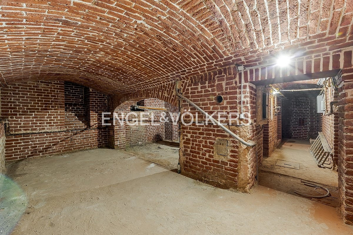 Pronájem obchodních prostor 110 m² – fotografie 2