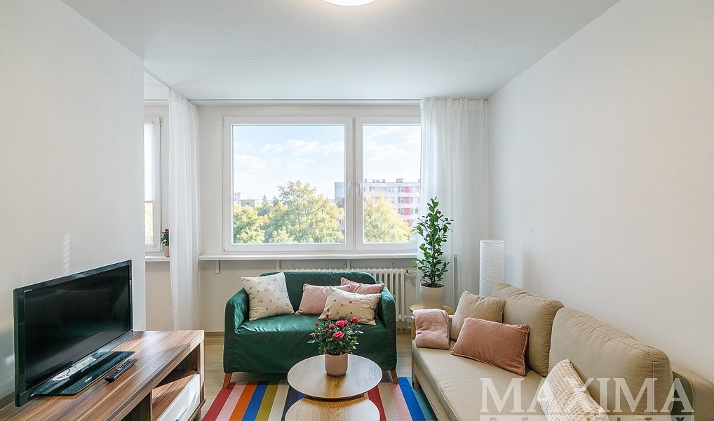 Pronájem bytu 2+kk 39 m², Praha – náhled fotky 2