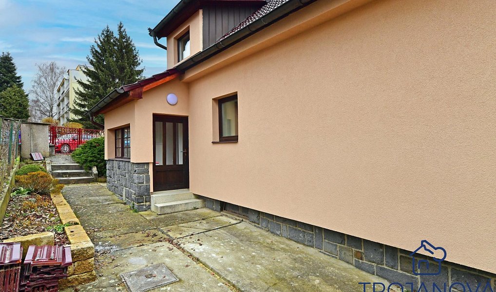 Pronájem domu 250 m² s pozemkem 390 m², Benešov – náhled fotky 28