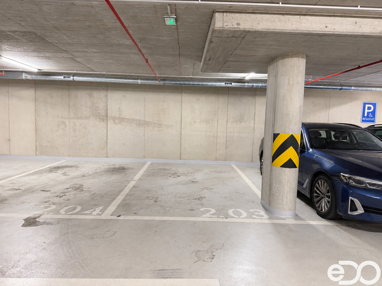 Pronájem garážového stání, 15 m2, Praha Smíchov