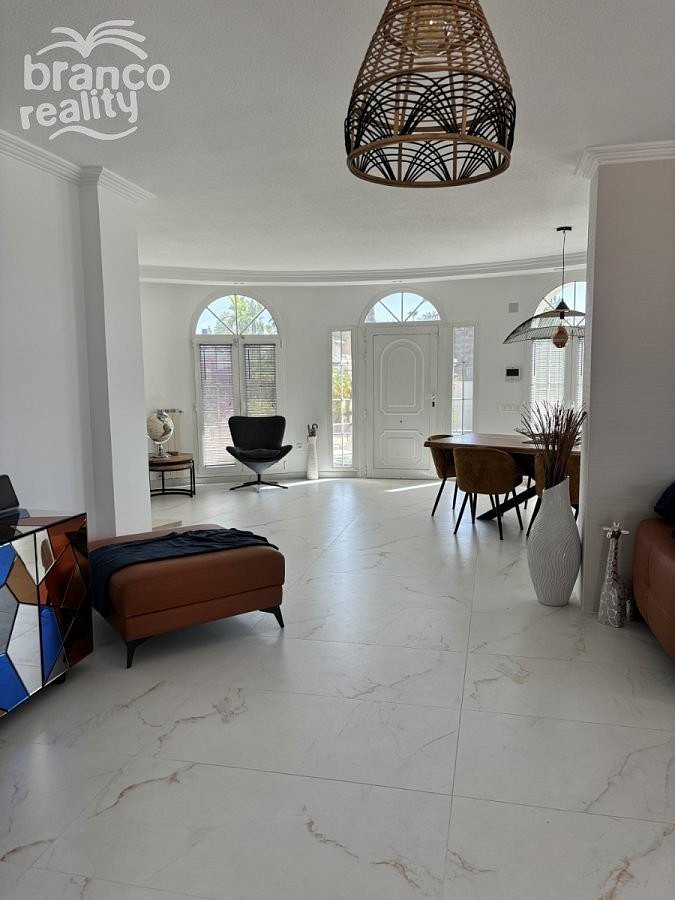 Prodej domu 358 m² s pozemkem 1 200 m² — photo 4