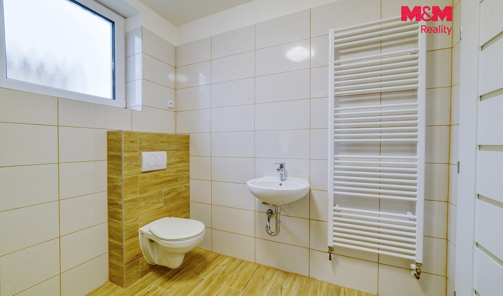 Prodej domu 218 m² s pozemkem 334 m², Luby – náhled fotky 20