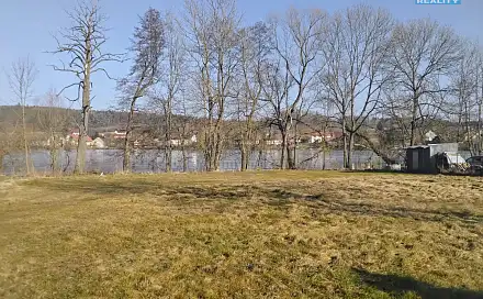 Prodej stavebního pozemku 1 266 m², Lnáře, okres Strakonice