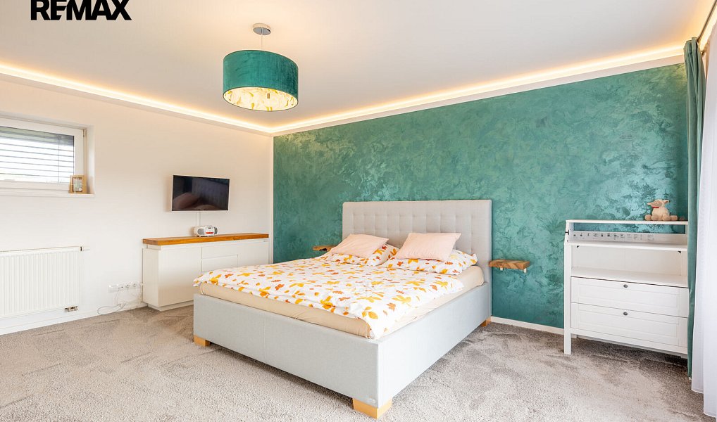 Prodej domu 199 m² s pozemkem 524 m², Hovorčovice – náhled fotky 22