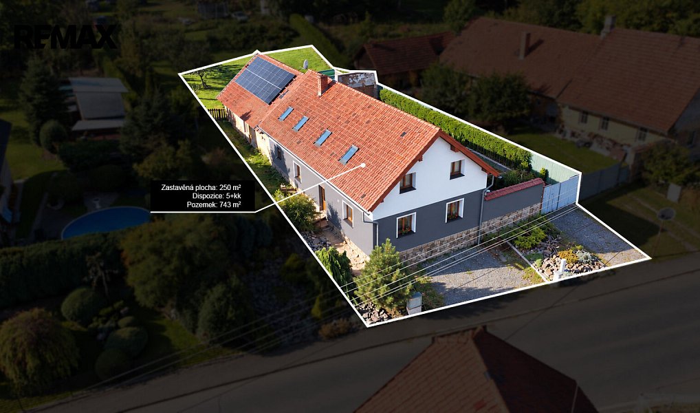 Prodej domu 253 m² s pozemkem 727 m², Pustějov – náhled fotky 2
