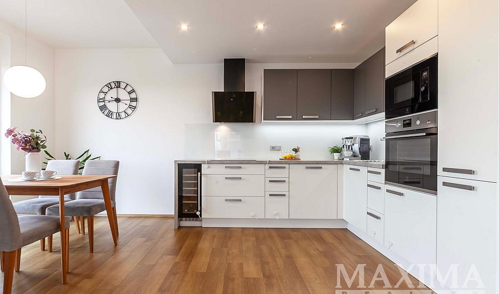 Prodej bytu 3+kk 95 m², Praha – náhled fotky 3
