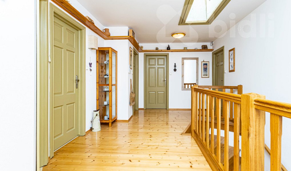 Prodej domu 250 m² s pozemkem 11 733 m², Kolinec – náhled fotky 27