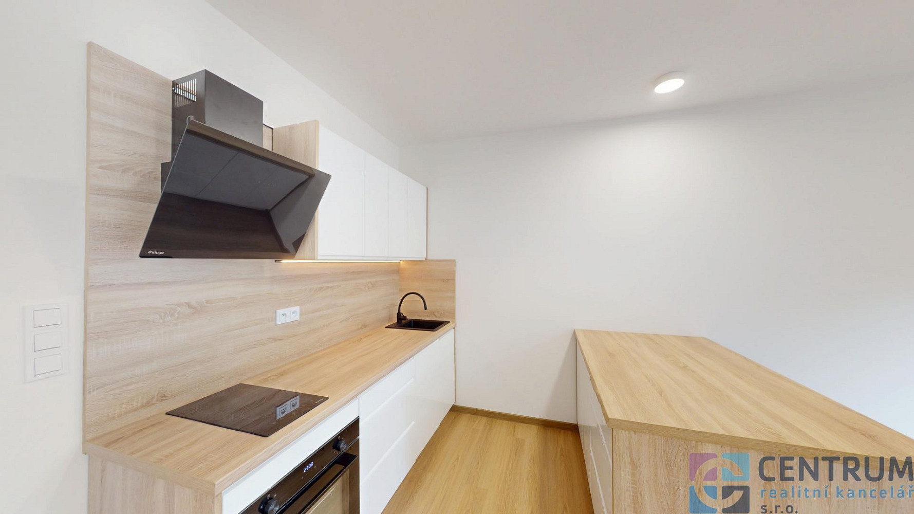 Pronájem bytu 1+kk 52 m² – fotografie 4