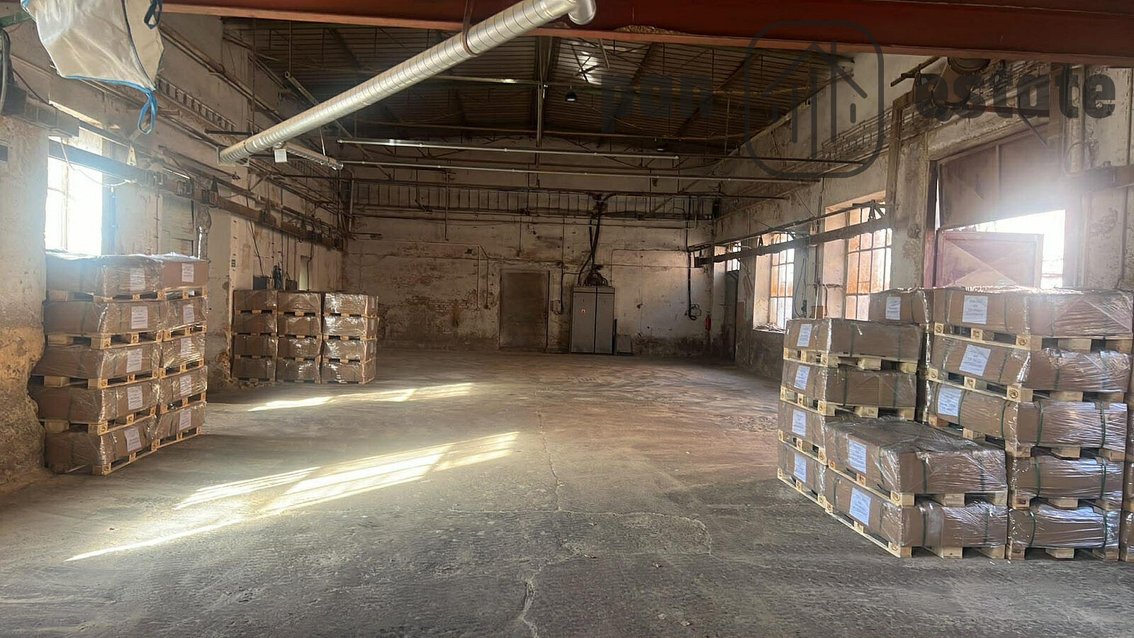 Pronájem skladovacích prostor 360 m²