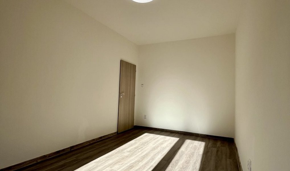Pronájem bytu 2+1 55 m², Ostrava – náhled fotky 4