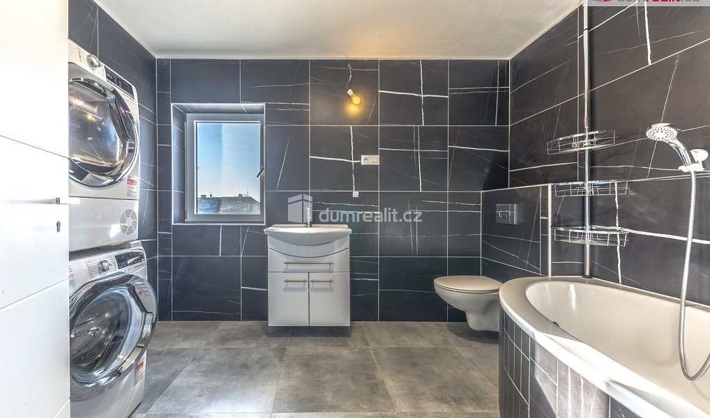 Prodej domu 209 m² s pozemkem 596 m², Praha – náhled fotky 11