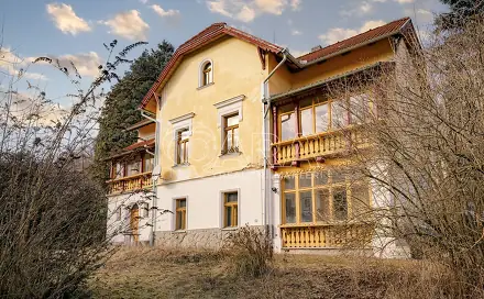 Prodej domu 330 m² s pozemkem 4 380 m², Ve vilách, Senohraby, okres Praha-východ