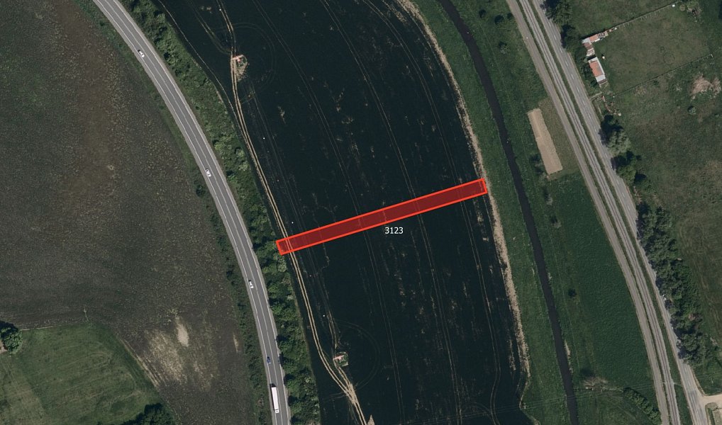 Prodej pole 13 720 m², Uherský Brod – náhled fotky 3