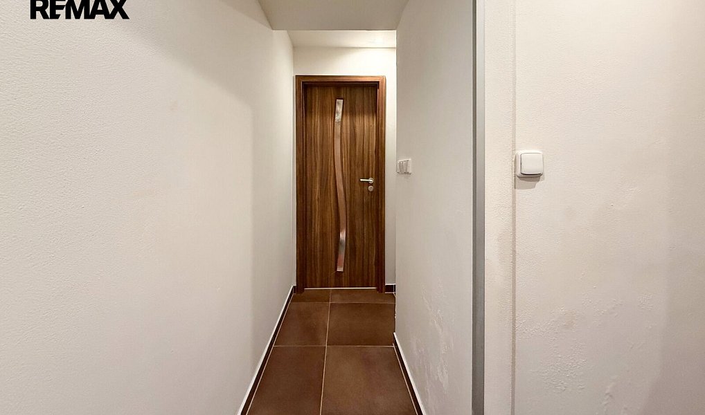 Prodej bytu 2+1 72 m², Praha – náhled fotky 9