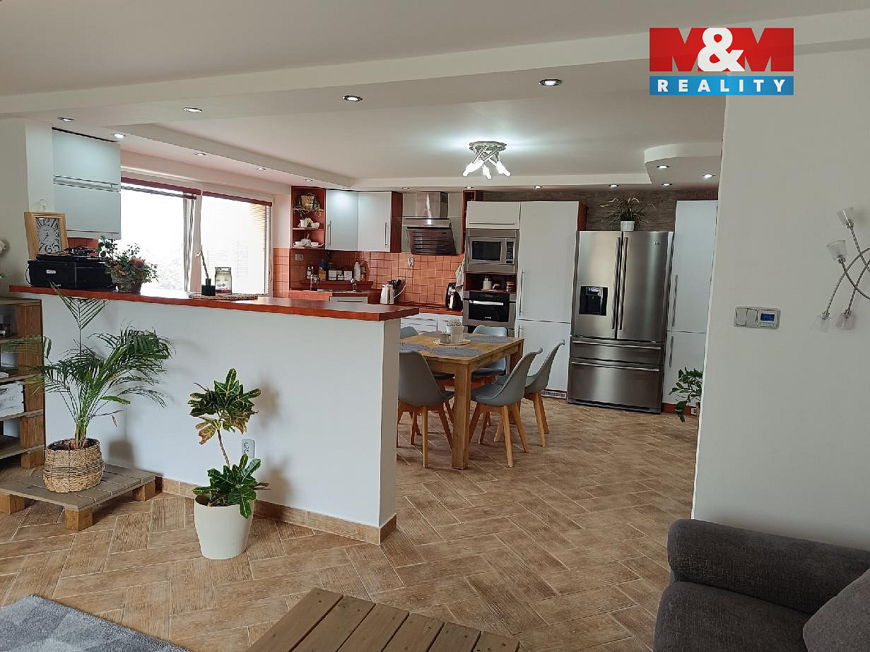 Pronájem bytu 2+kk 94 m² – fotografie 2