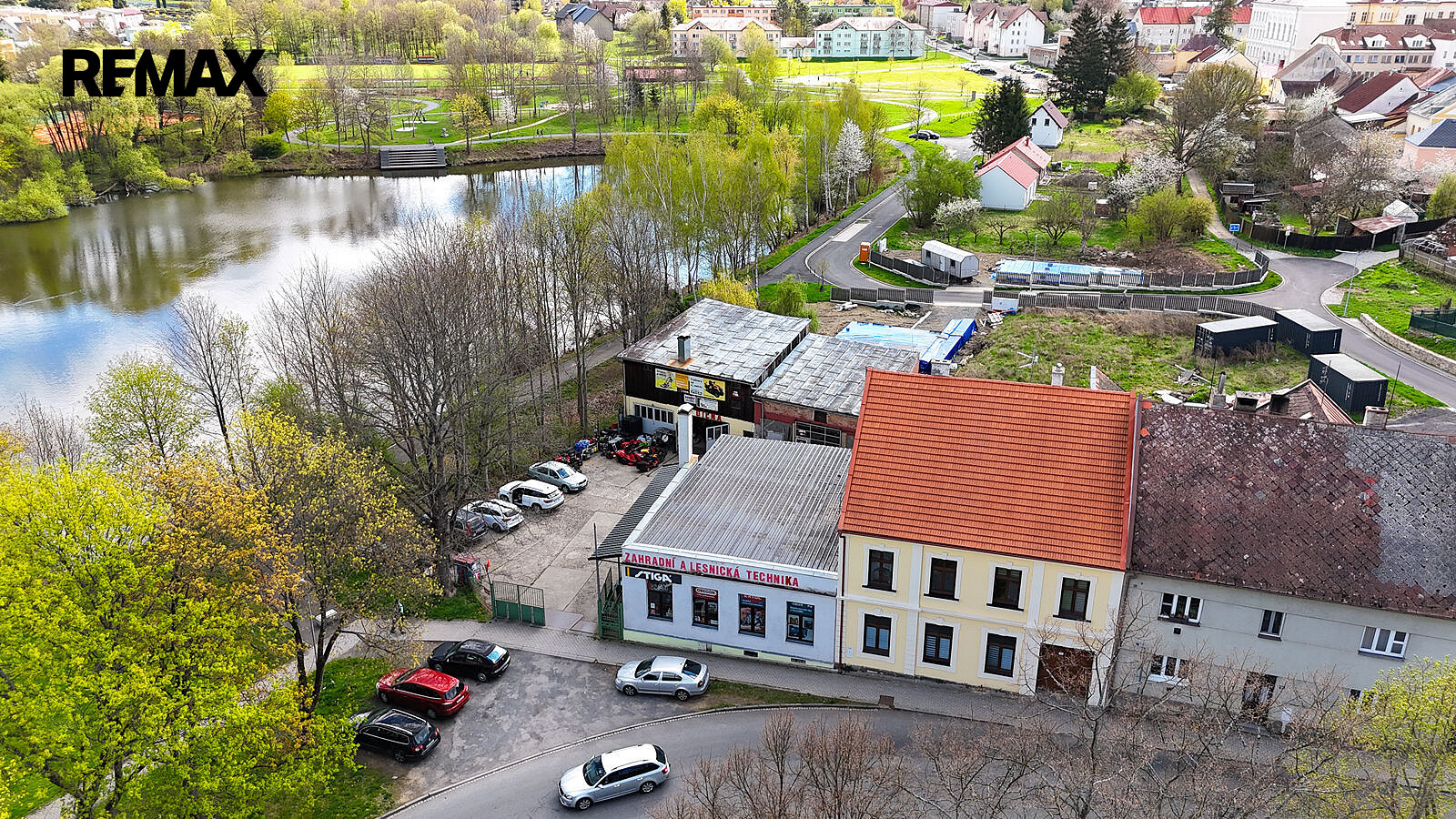 Prodej obchodních prostor 200 m² – fotografie 3