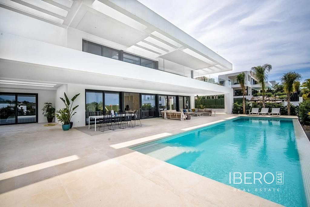 Prodej domu 497 m² s pozemkem 1 264 m²