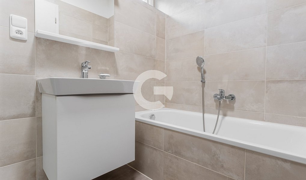 Prodej domu 80 m² s pozemkem 334 m², Zlín – náhled fotky 8