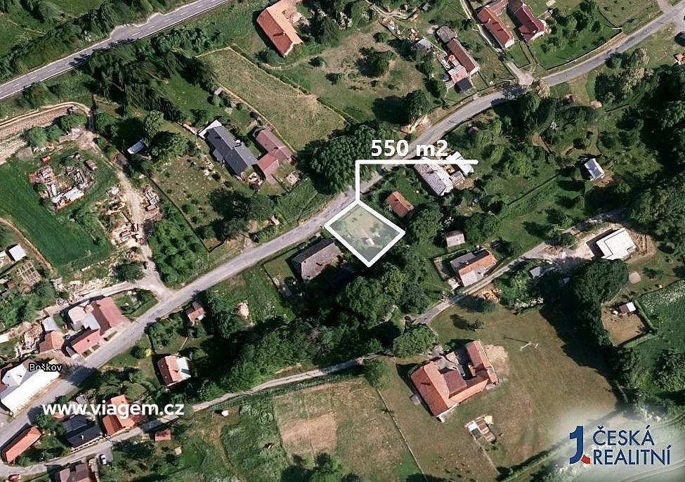 Stavební - bydlení 550 m², Podíl 50 % o výměře 275 m² – pohled 2