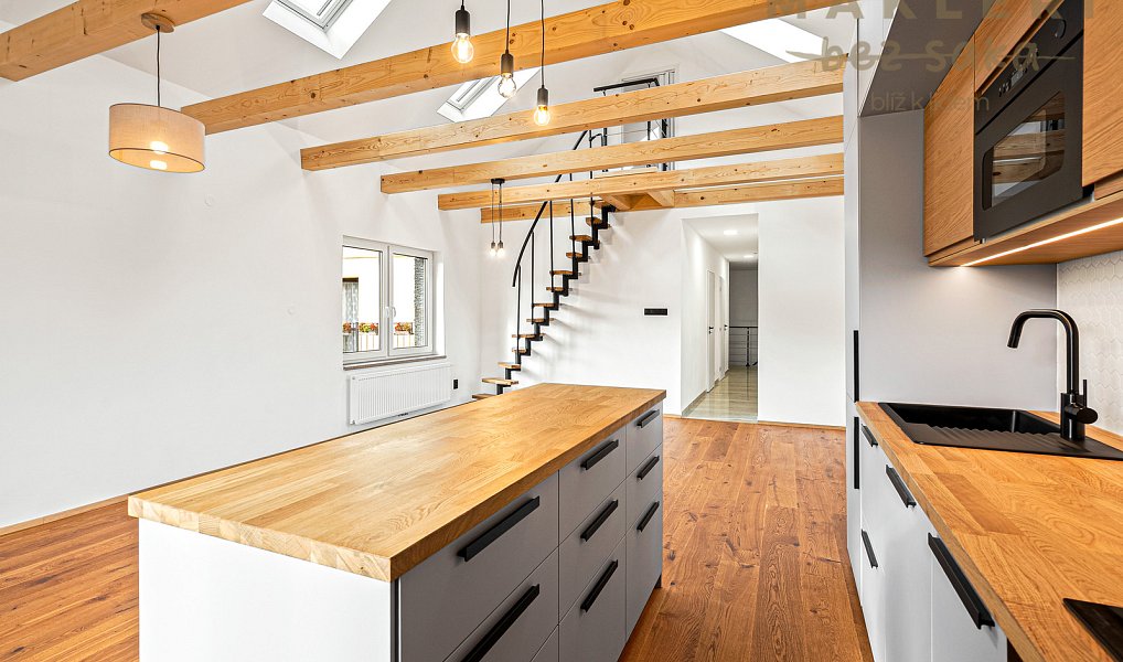 Prodej bytu atypického 81 m², Praha – náhled fotky 5