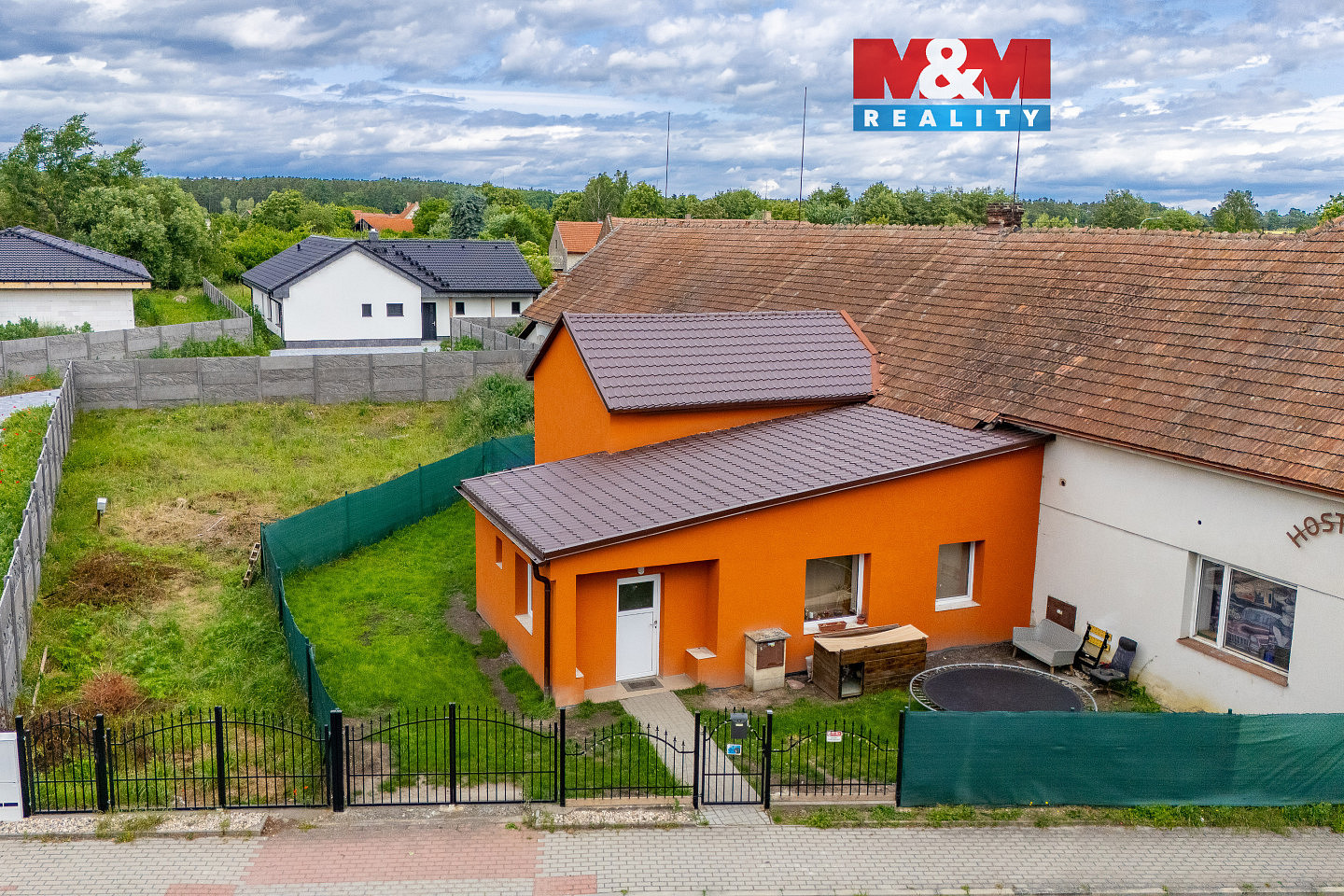 Prodej domu 70 m² s pozemkem 275 m² — photo 2