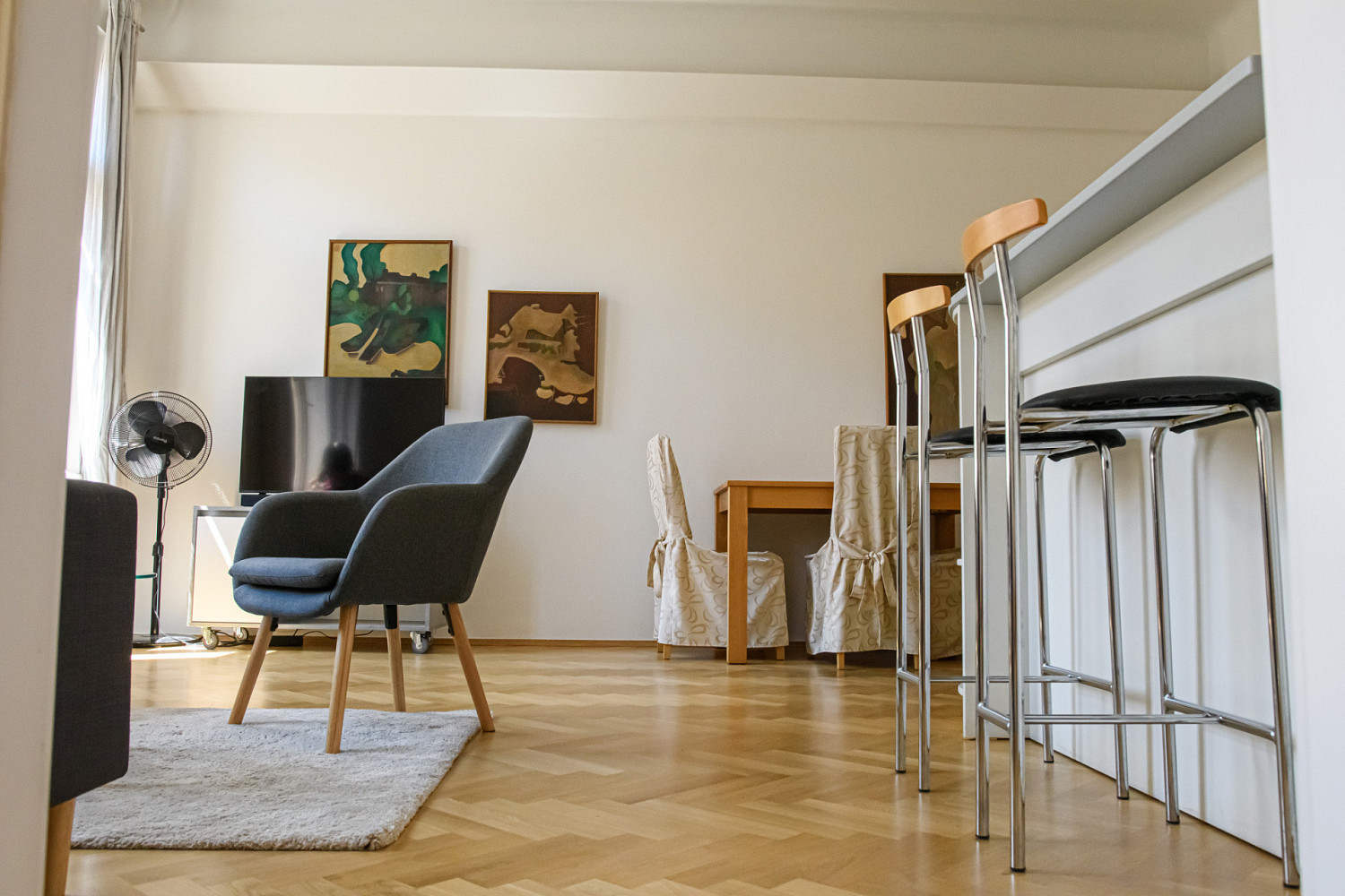 Pronájem bytu 2+kk 60 m² – fotografie 3