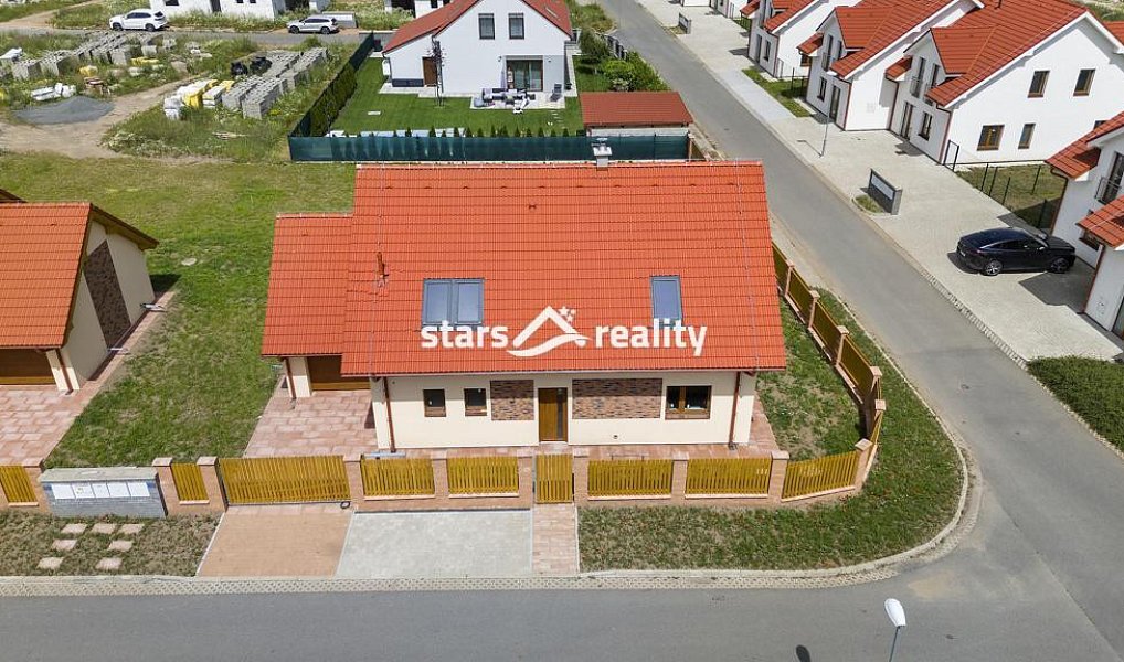 Prodej domu 179 m² s pozemkem 676 m², Veltrusy – náhled fotky 8
