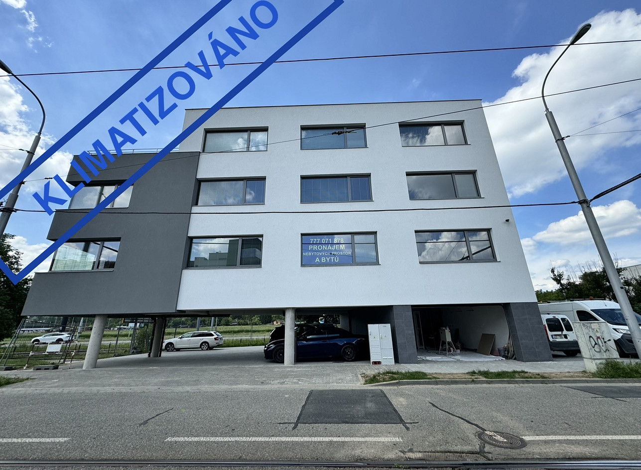 Pronájem bytu 1+kk 35 m²