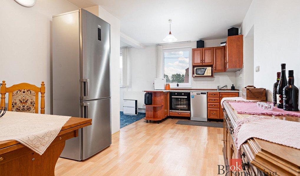 Prodej domu 142 m² s pozemkem 995 m², Strašice – náhled fotky 11