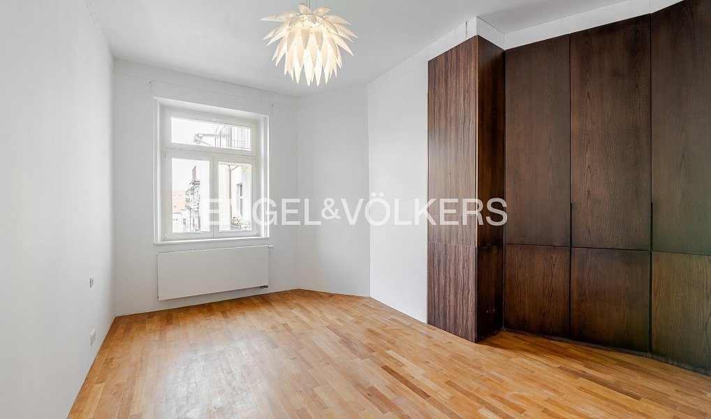 Pronájem bytu 2+kk 81 m², Praha – náhled fotky 5
